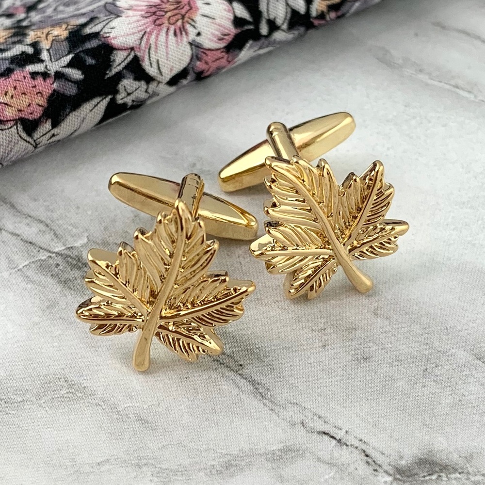 Men’s Gold Maple Leaf Cuff Links